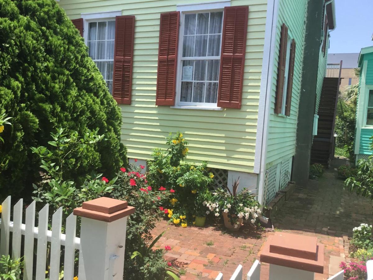 Studio Apartment At Historical House Galveston Ngoại thất bức ảnh