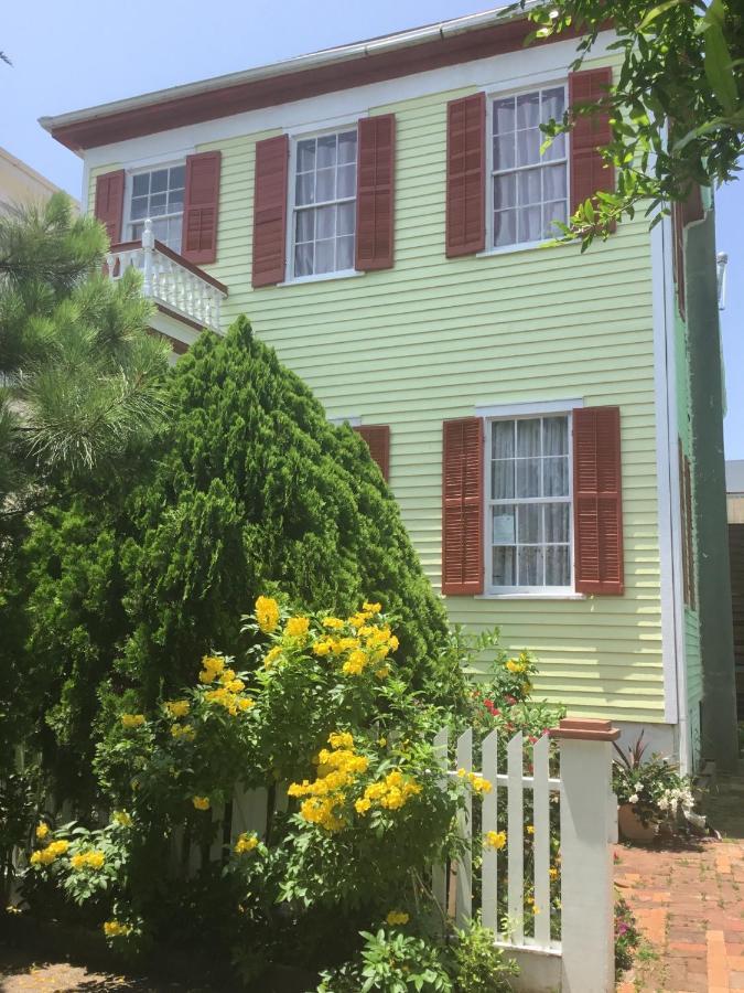 Studio Apartment At Historical House Galveston Ngoại thất bức ảnh